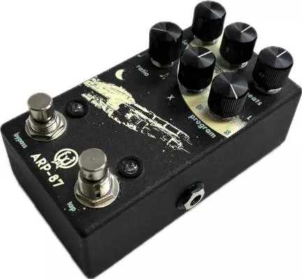 Walrus Audio ARP-87 Delay Pedal 2